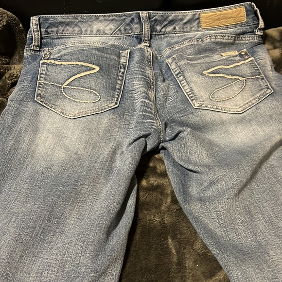 Bomb jean/capris - Picture 2 of 2